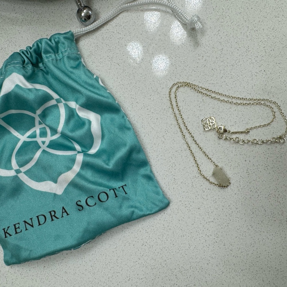 Sparkly Kendra Scott Necklace